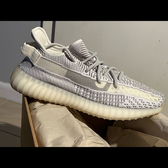 Yeezy Boost 350 V2 “static” - Picture 2 of 3